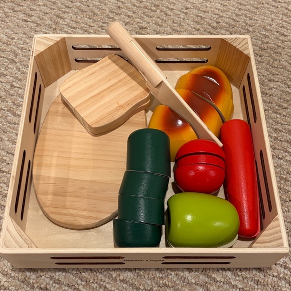 Melissa & Doug Set of 2 Food Toys Cutting Food and Market Basket - Picture 4 of 5